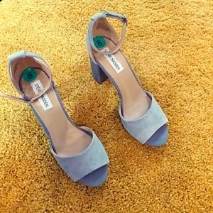 Dusty Baby blue Steve Madden Heels - size 8